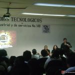 Fuimos invitados a dar una conferencia en una escuela de Valle de Santiago, Guanajuato. Nos fue excelente y al parecer les gustó a los estudiantes y les sirvió como una orientación vocacional encaminada a nuestro medio.