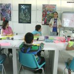 Nuestros amigos de Zapping Zone de Disney Channel, hicieron una segunda sesión, pero ahora en sus instalaciones de la Ciudad de México, la idea era hacer unas tomas dando un pequeño taller a niños escogidos por ellos, para ilustrar mejor el reportaje.