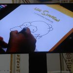 Óscar González Loyo y Horacio Sandoval, como dibujantes oficiales de los Simpson, compartieron conferencia con actores de doblaje que prestan su voz a los personajes de Homero y Lisa Simpson, y posteriormente se firmaron varios de los libros que la gente compró para que se los autografiaran.