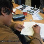 Después de la presentación, Óscar González Loyo y Horacio Sandoval, realizamos bocetos de los Simpson a las personas que compraron el libro.